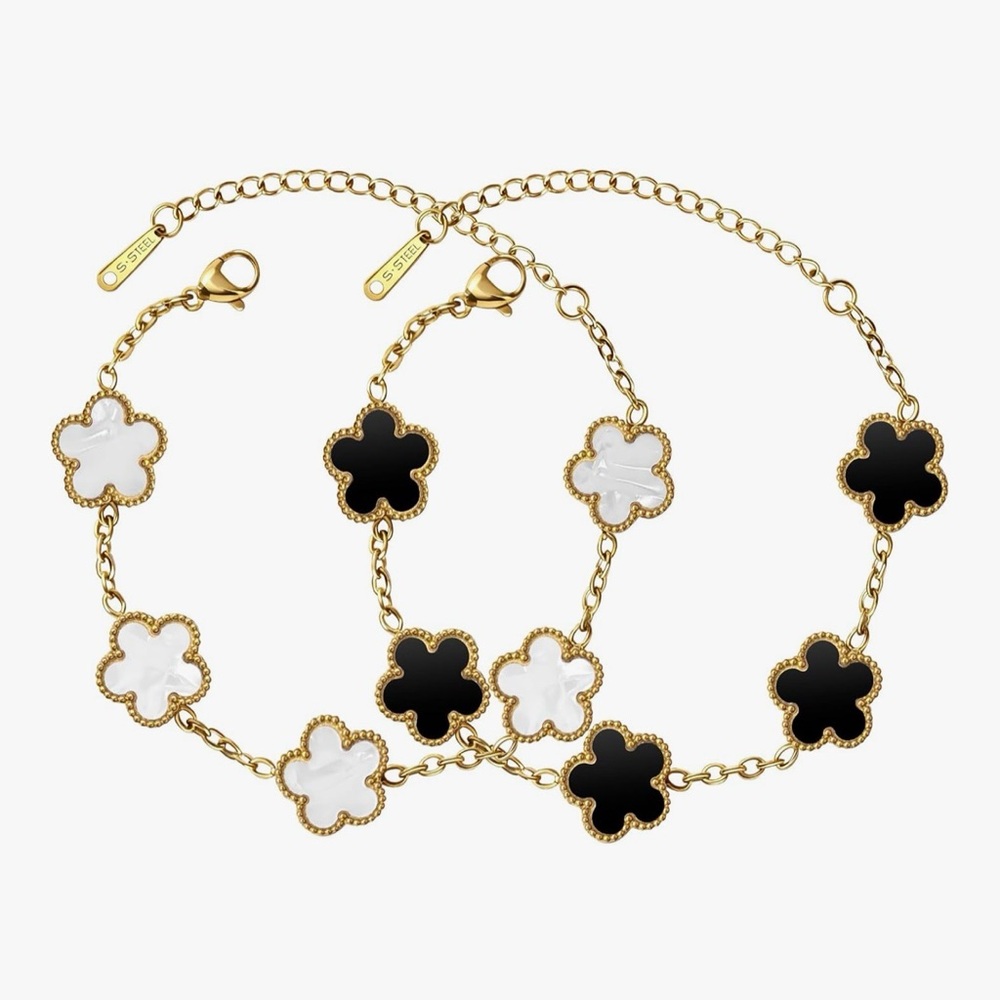 18KT Gold and Black Clover Bracelet new
